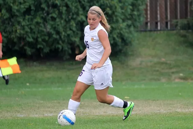 Soccer rebounds with 4-2 win over UW-River Falls