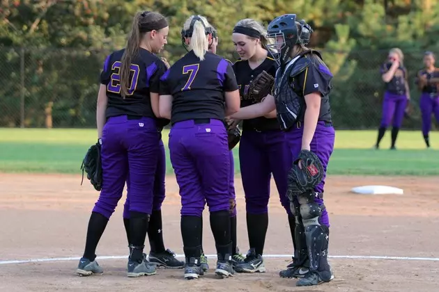 Wildcats open 2015 season with 7-1 win over UW-River Falls, 1-0 loss to UW-Steven Point in extra innings