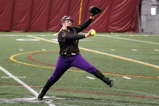 Wildcats extend win streak to five with sweep of Augsburg in MIAC opener