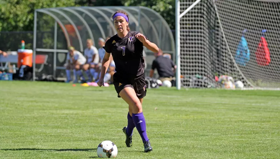 Wildcats fall short in 1-0 loss to Carleton in MIAC opener