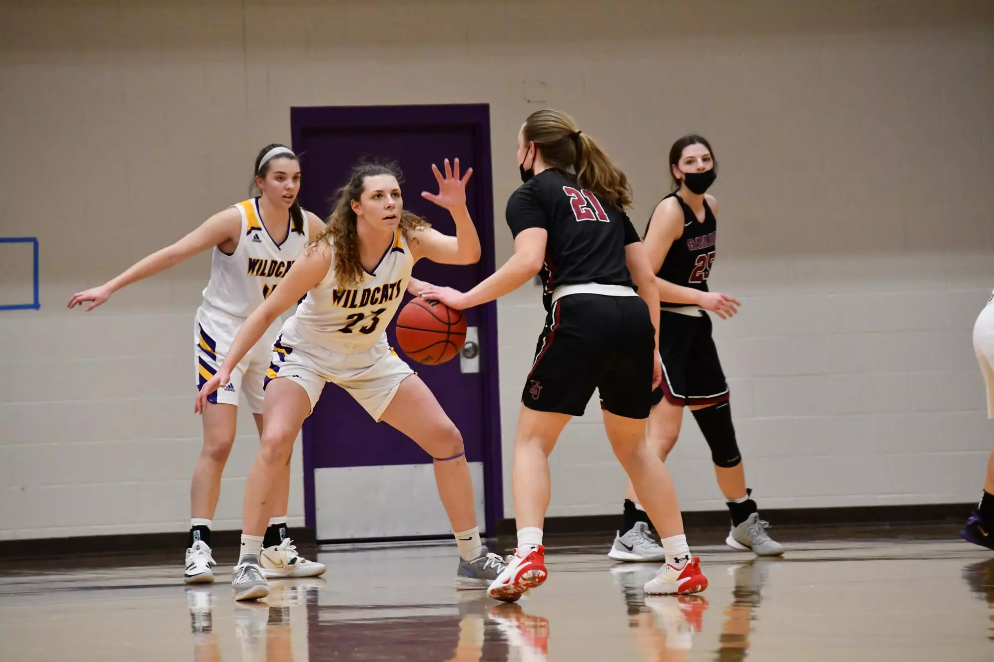 Sam Orth and Greta Schimnowski against Hamline Basketball
