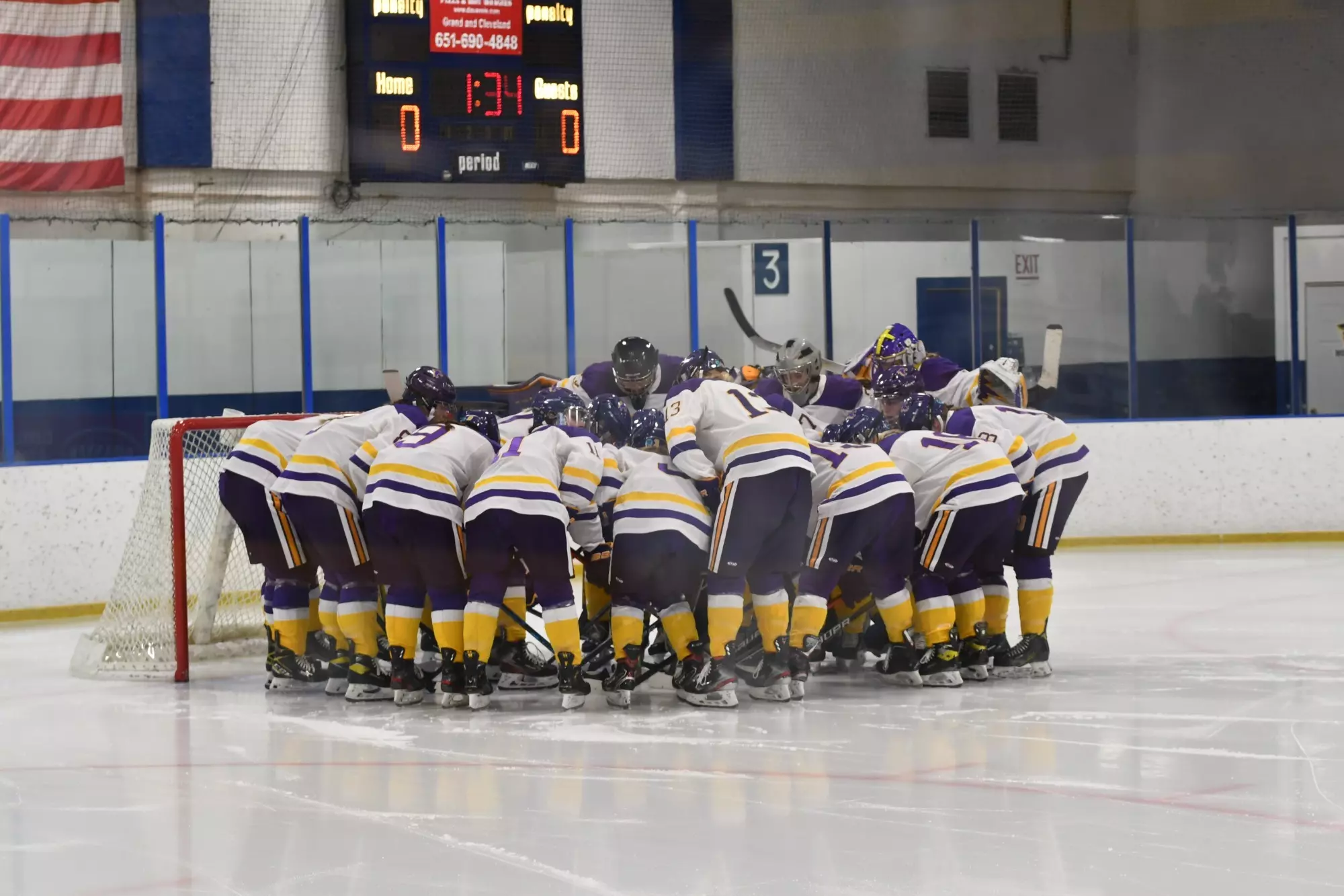 St. Catherine Hockey huddle 