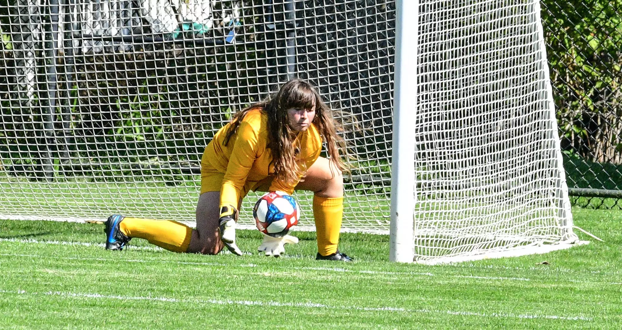 Kate Pratez making a save