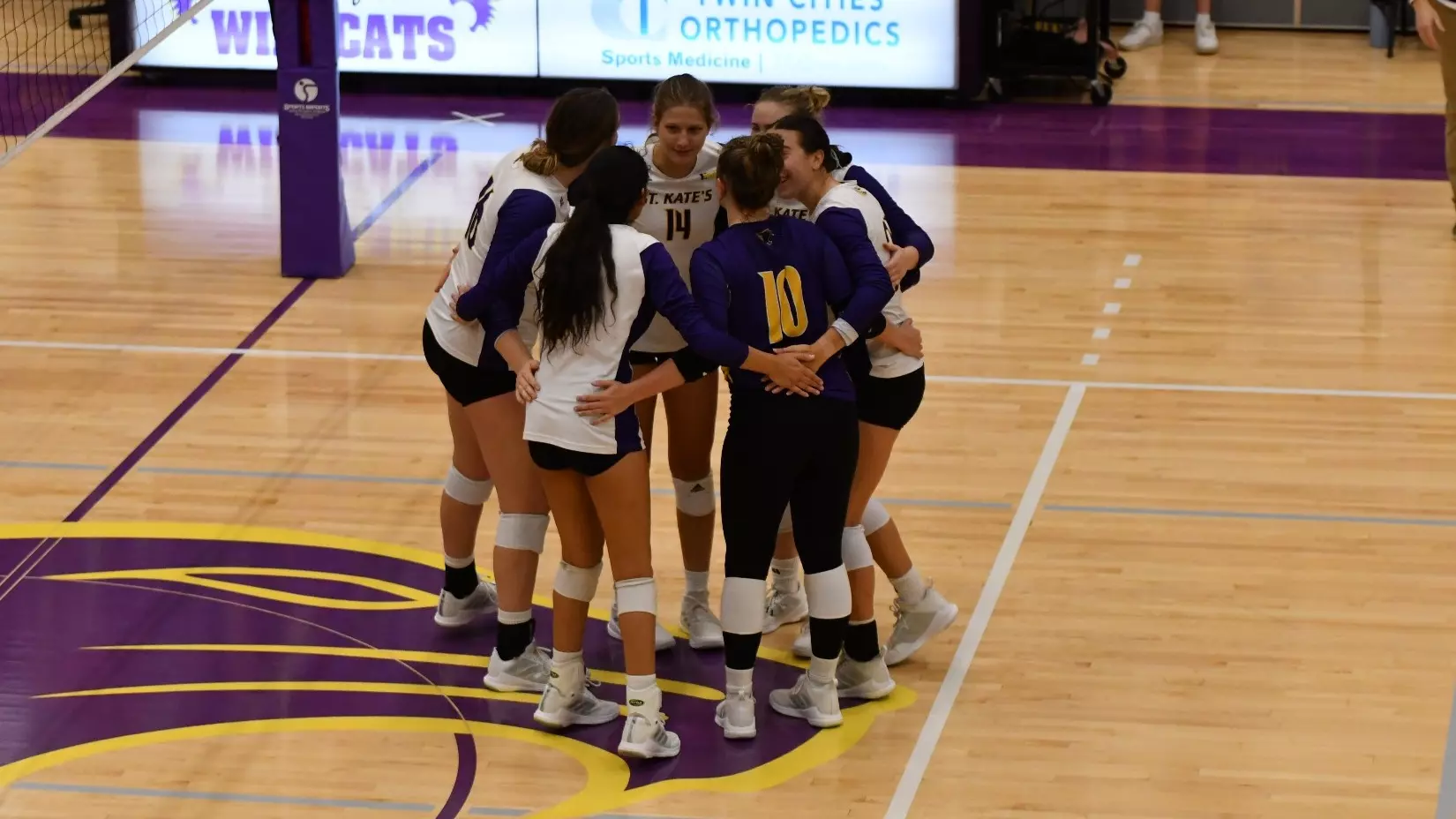 volleyball huddle