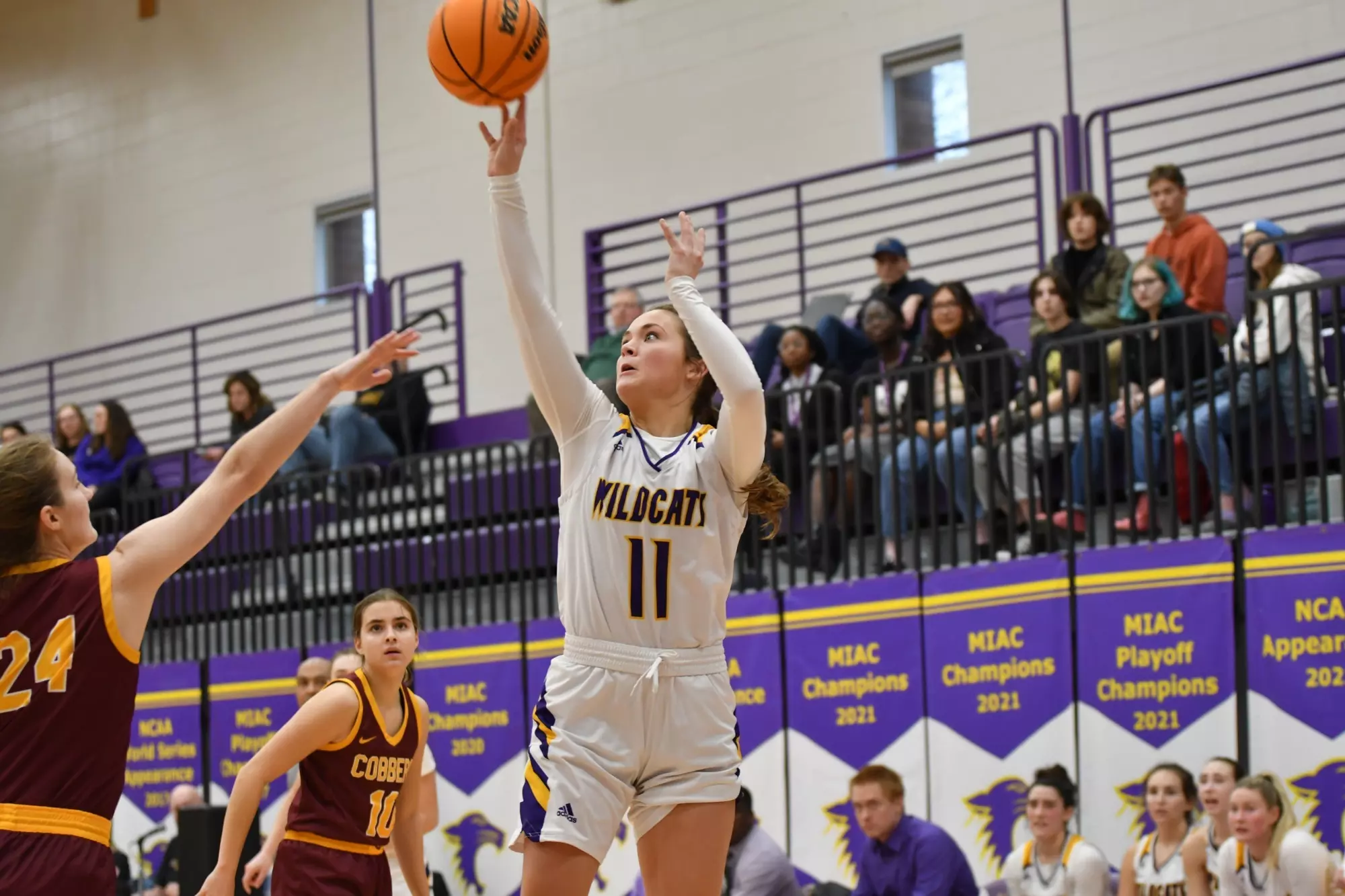 Karis Zezza jump shot