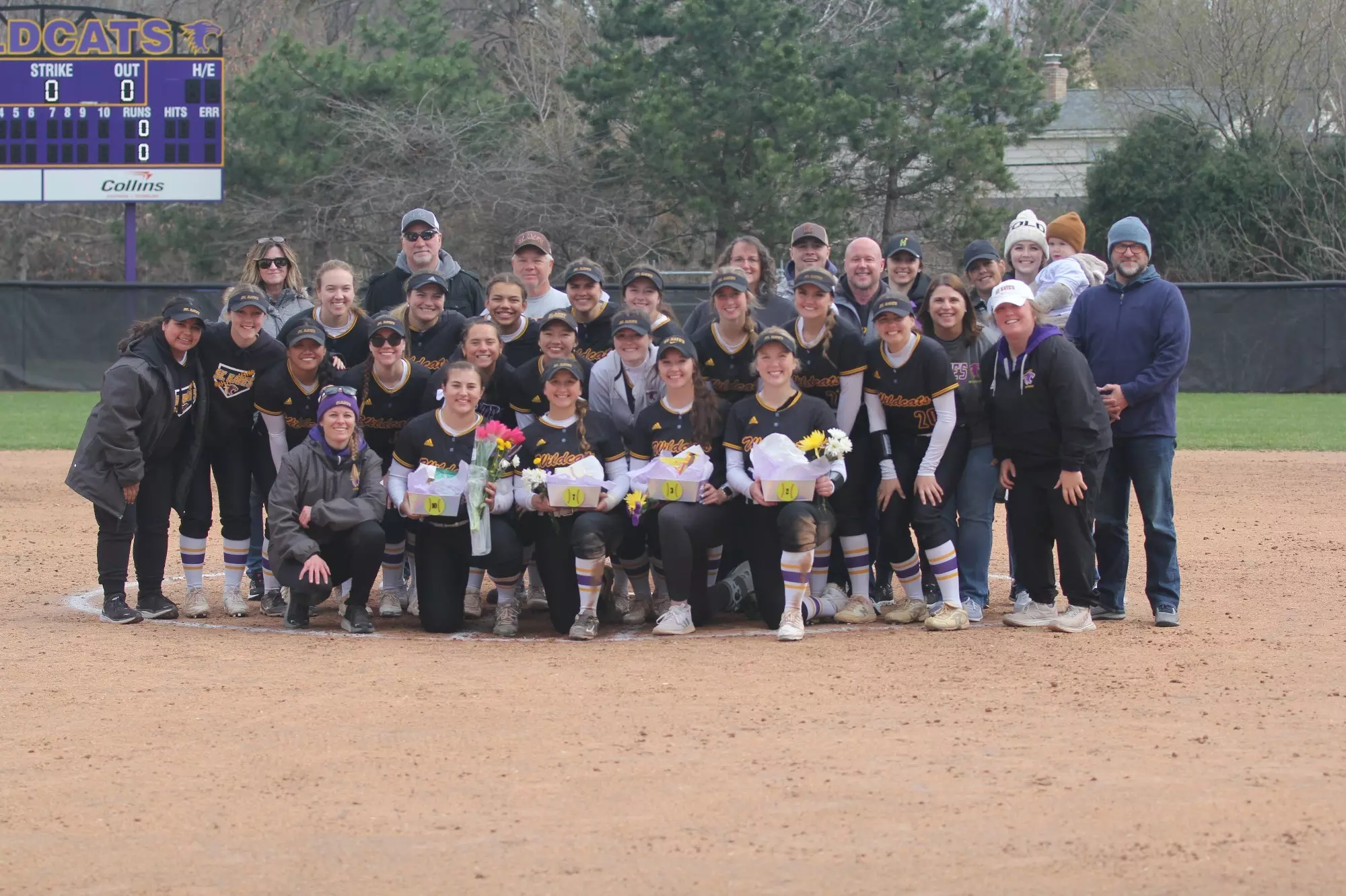 2023 Senior Softball Class and families