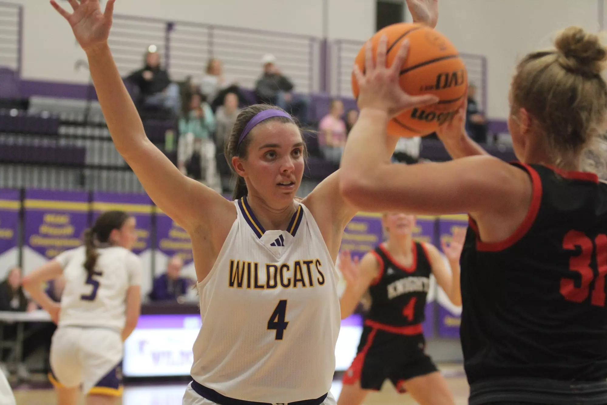 Greta Schimnowski defending River Falls player