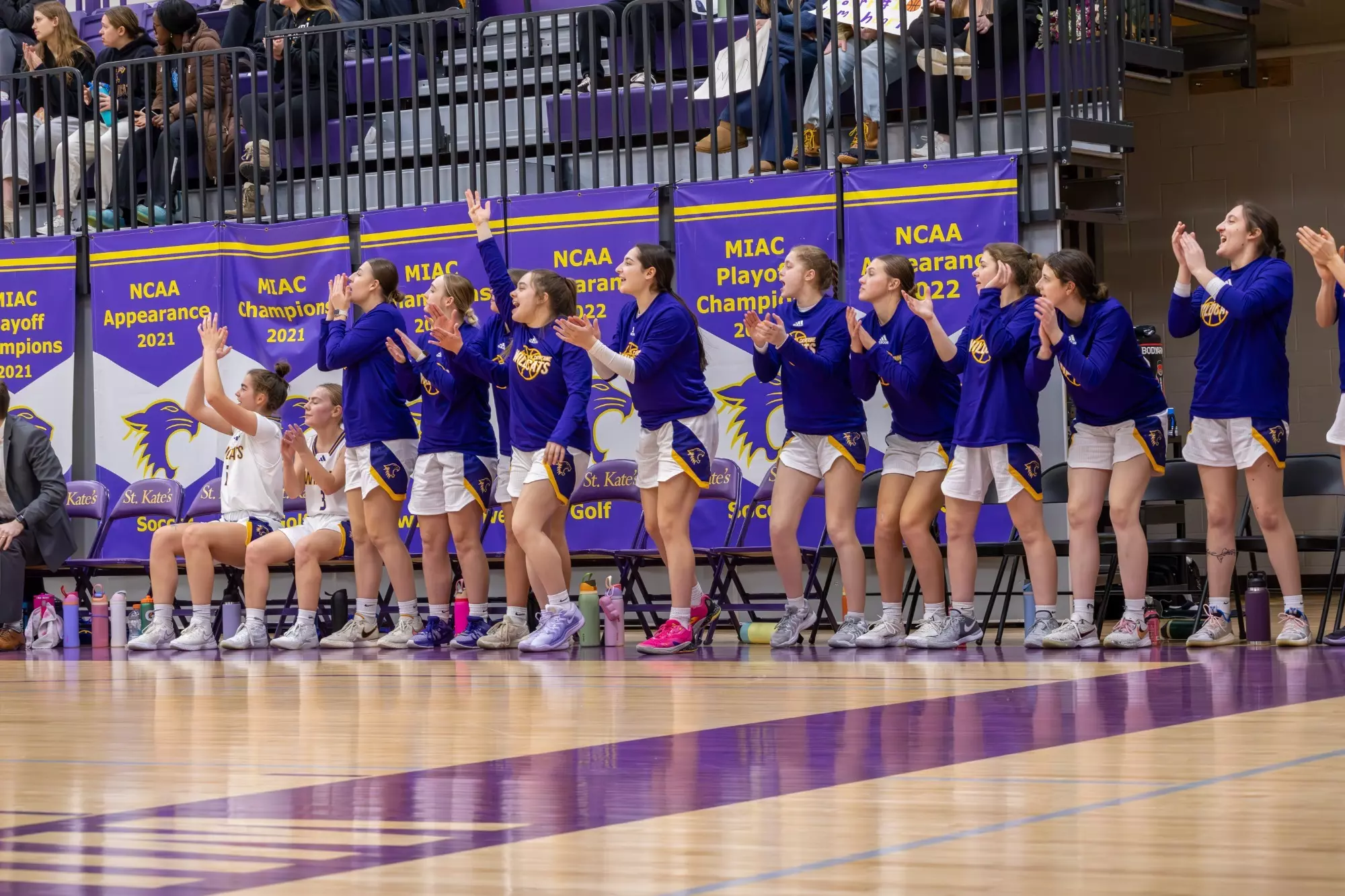 Basketball team cheering