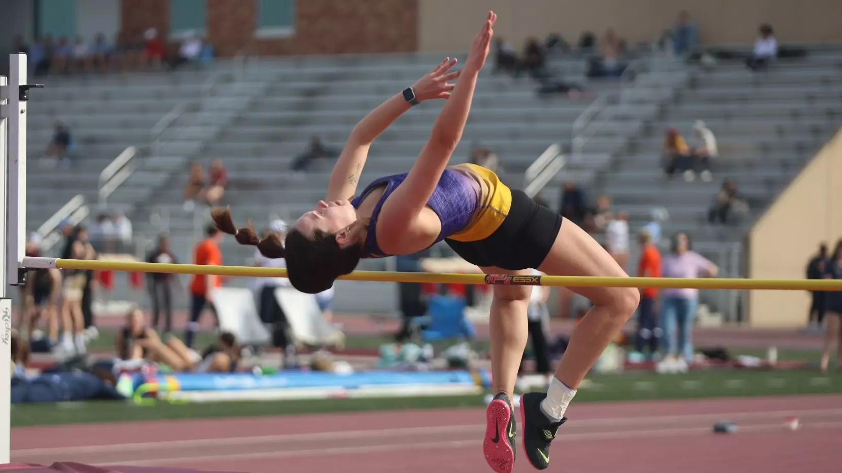 Kristin Siebsen high jump at Hamline